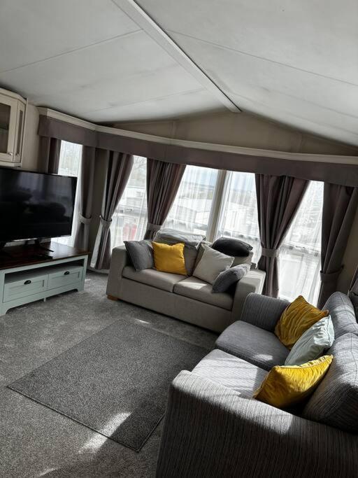 2 Bedroom Caravan, Sea Views, Parking Appartamento Eastchurch